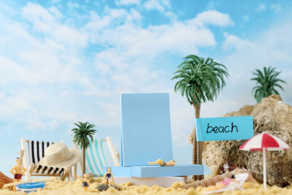 tips for creating vibrant visuals for your summer marketing campaign